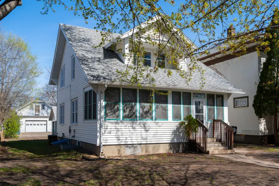 112 16th Avenue S, Saint Cloud, MN 56301 - #2