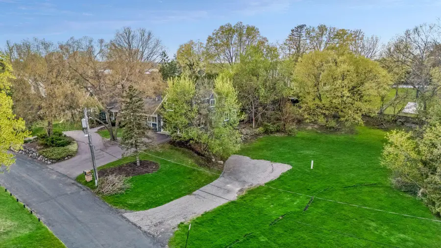 2308 Huntington Point Road E, Wayzata, MN 55391 - #2