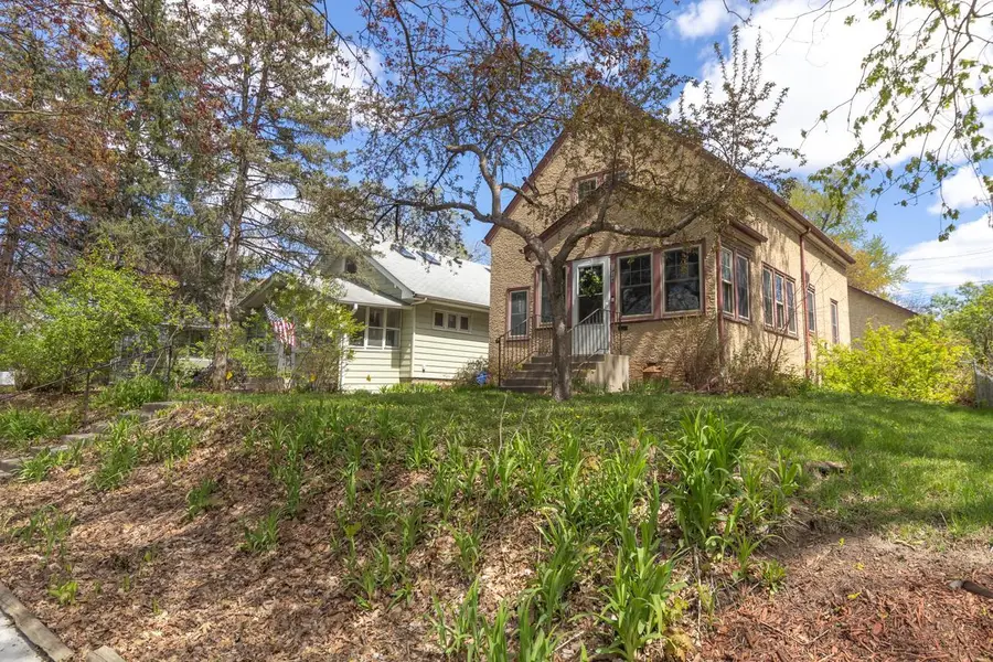 1424 Edgerton Street, Saint Paul, MN 55130 - #3