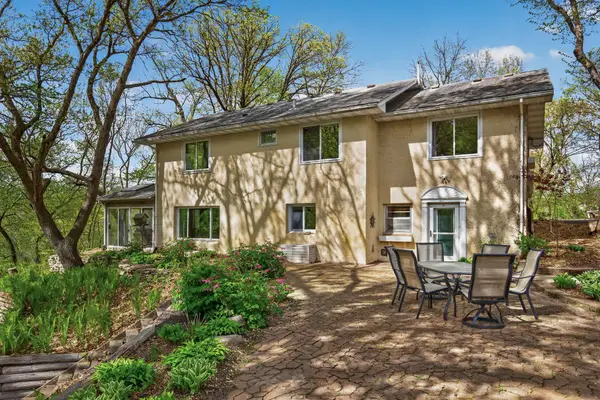 9551 Riverview Road, Eden Prairie, MN 55347