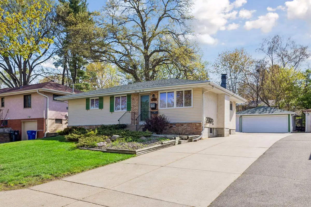 1262 Etna Street, Saint Paul, MN 55106 - #1