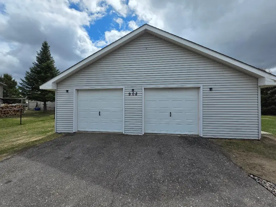 908 Trailview Street, Bovey, MN 55709 - #2