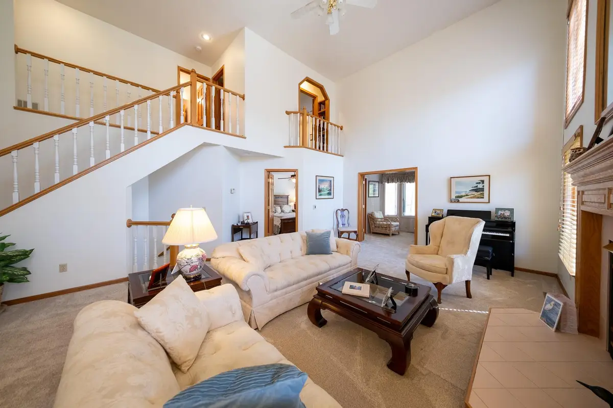 13274 Huntington Drive, Apple Valley, MN 55124 - #1