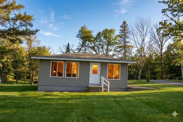 690 Shore Haven Lane #Cabin 2, Hackensack, MN 56452