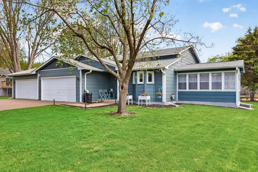 10821 Packard Street Ne, Blaine, MN 55014 - #2