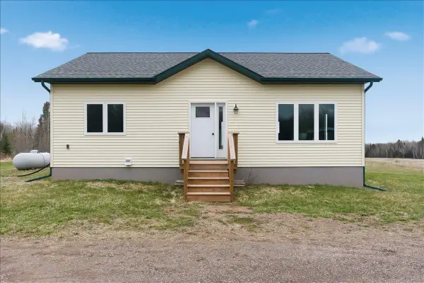 6152 Homestead Road, Duluth, MN 55804