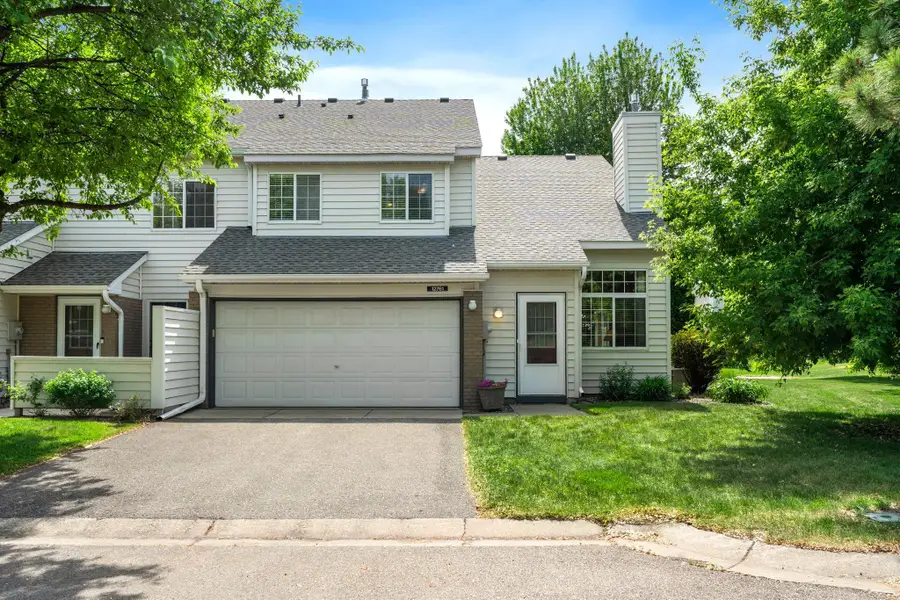 12761 Edgewater Path, Apple Valley, MN 55124 - #2