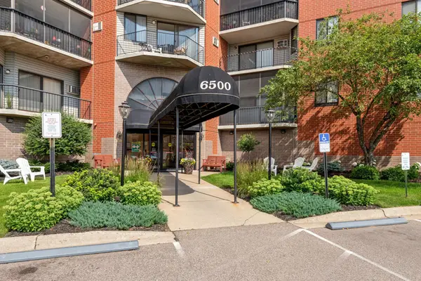 6500 Woodlake Drive #710, Richfield, MN 55423