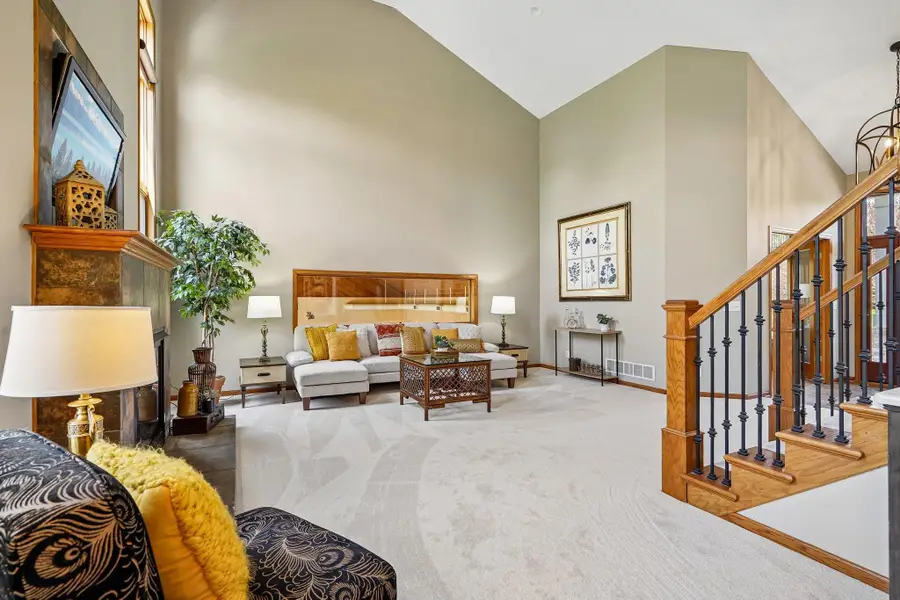 2890 Imperial Avenue N, Lake Elmo, MN 55042 - #2