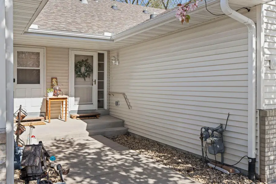 6317 Cavell Court, Brooklyn Park, MN 55428 - #3