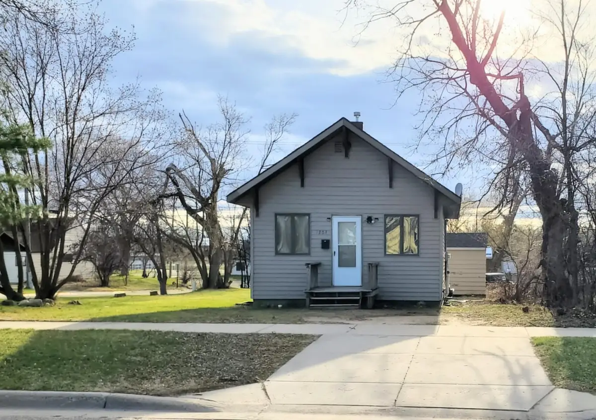 1203 America Avenue Nw, Bemidji, MN 56601 - #1