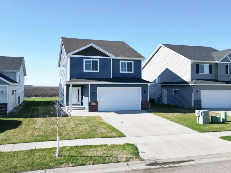 1221 46th Avenue S, Moorhead, MN 56560 - #3