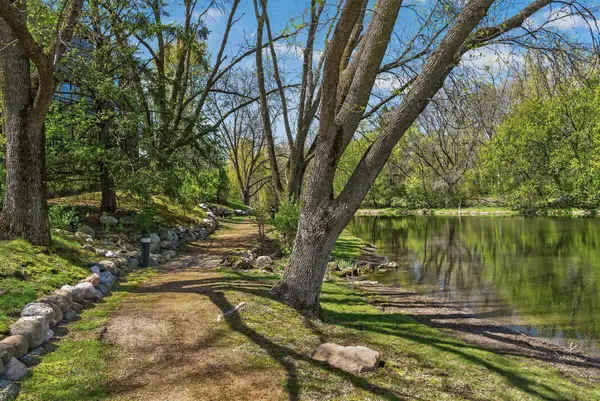 5601 Dewey Hill Road #119, Edina, MN 55439