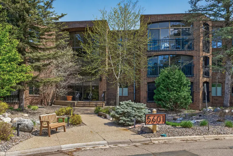 5601 Dewey Hill Road #119, Edina, MN 55439 - #2
