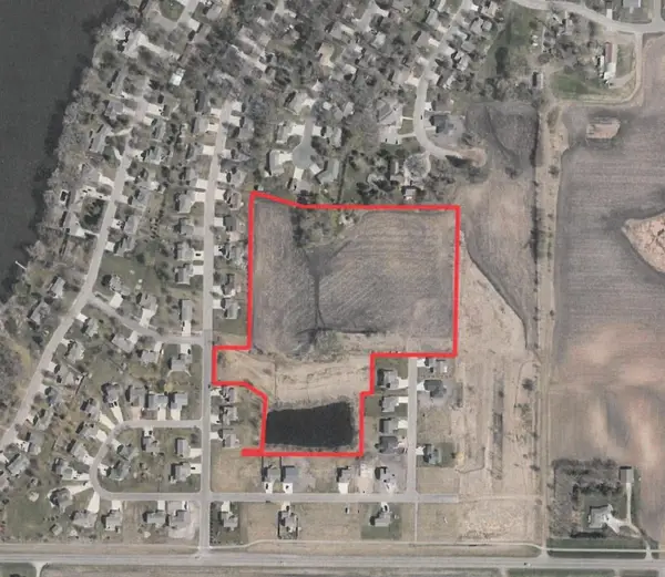 000 Roberts Road Sw, Hutchinson, MN 55350