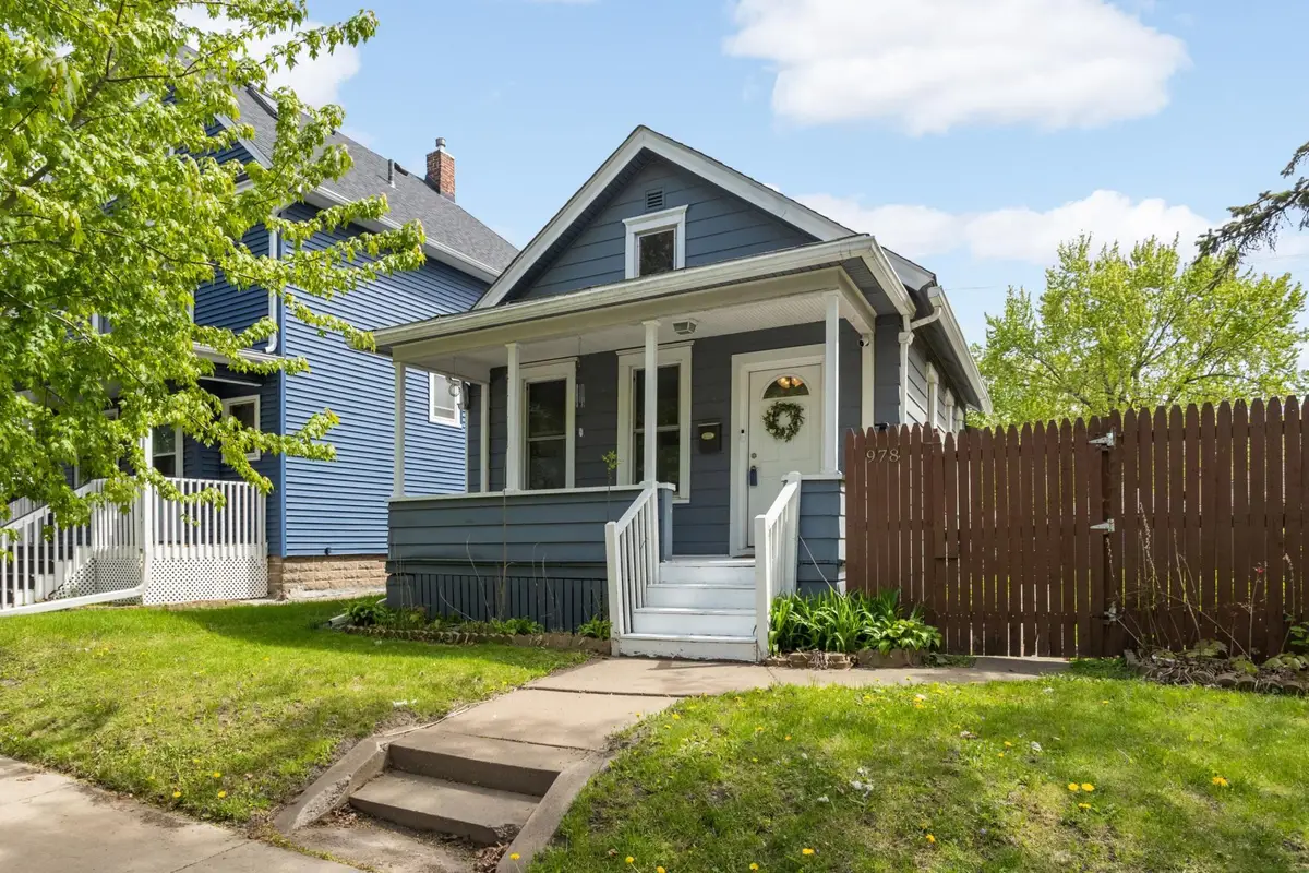 978 3rd Street E, Saint Paul, MN 55106 - #1