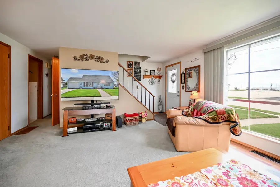 335 1st Avenue N, Lewiston, MN 55952 - #3