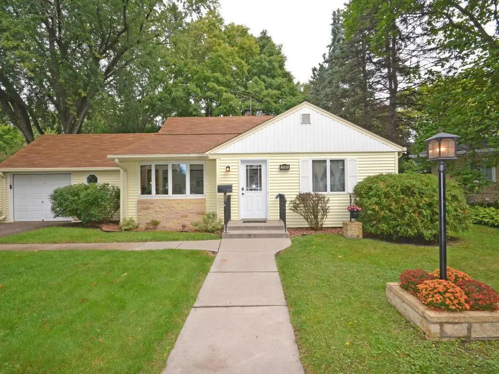 2099 Lacrosse Avenue, Saint Paul, MN 55119 - #1