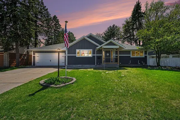 2409 Gilbert Lane, South Saint Paul, MN 55075