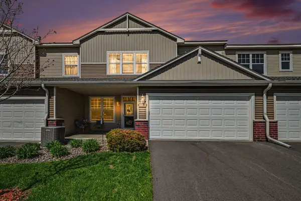 1601 Sumac Circle #B, Carver, MN 55315
