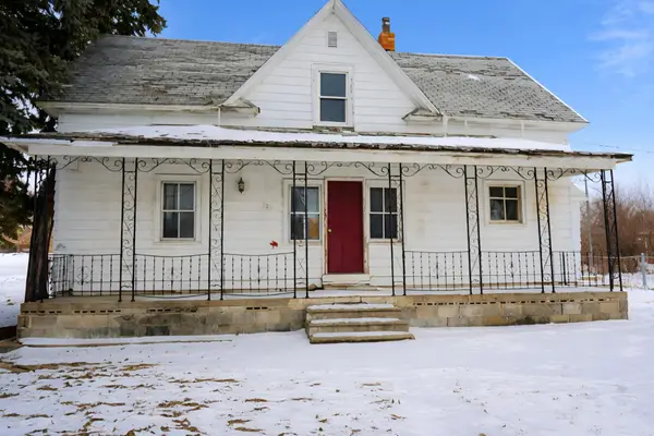 307 4th Street N, Richardton, ND 58652