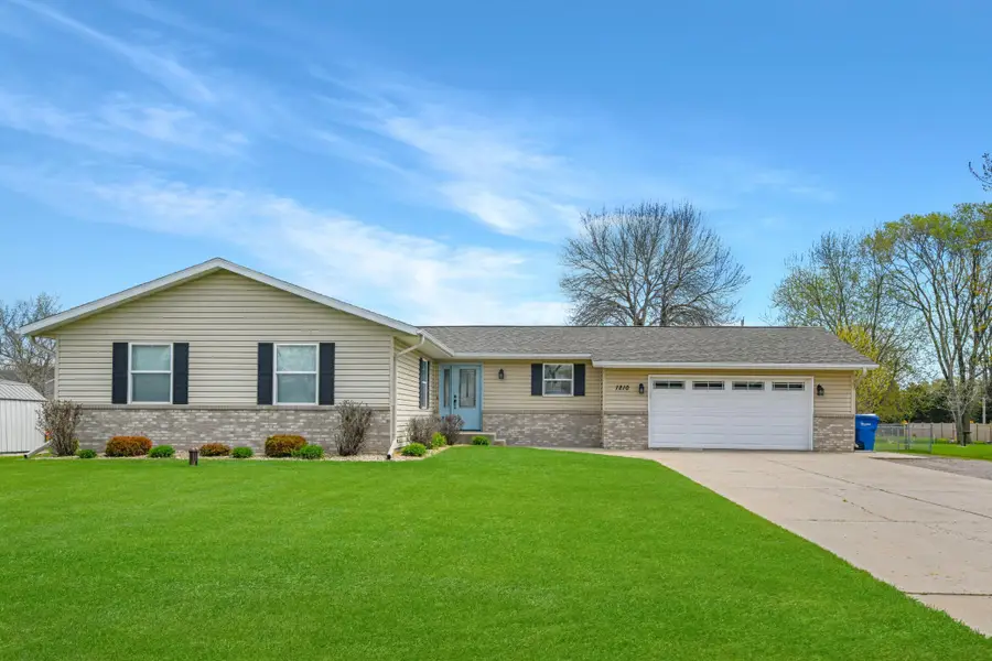 1210 Cypress Road, Saint Cloud, MN 56303 - #2