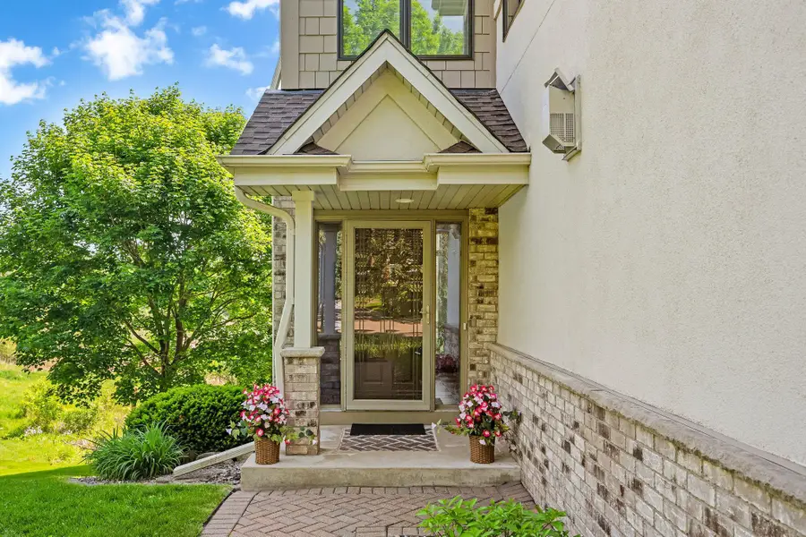 101 Willoughby Way E, Hopkins, MN 55305 - #2