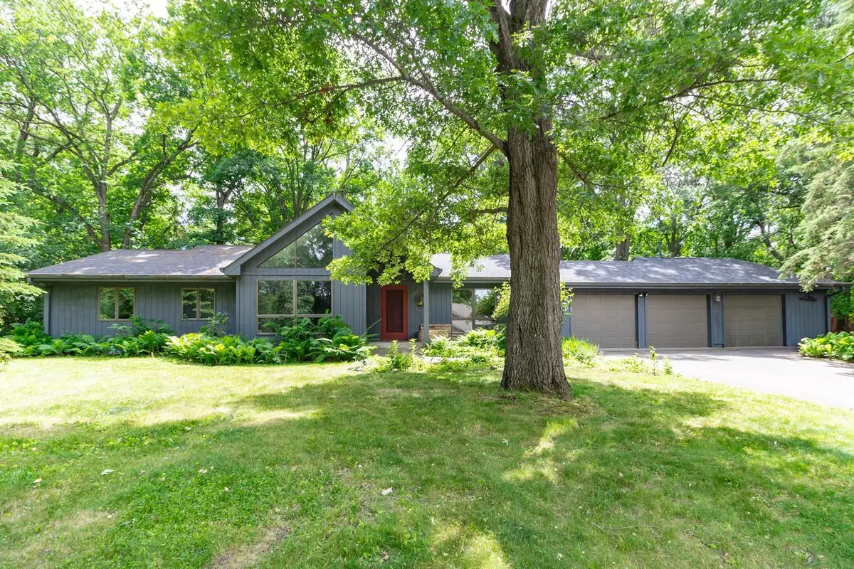 500 Robert Court, Mahtomedi, MN 55115 - #1