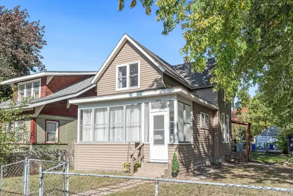 609 Jessamine Avenue E, Saint Paul, MN 55130