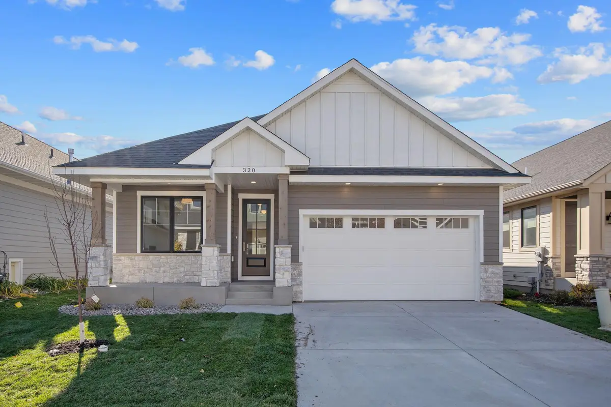 320 Laurel Curve, Golden Valley, MN 55426 - #1