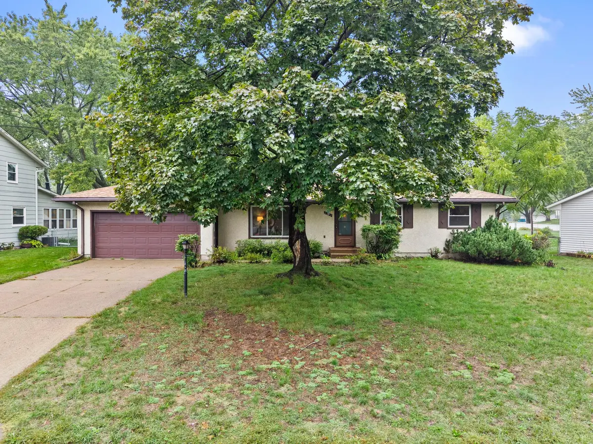 2245 Mapleview Avenue, Maplewood, MN 55109 - #1