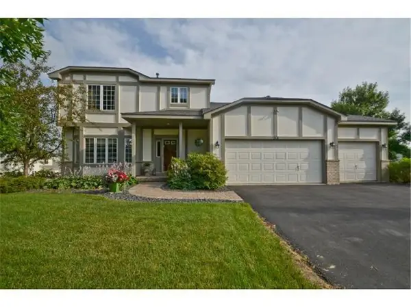 16813 Hutchinson Drive, Lakeville, MN 55044