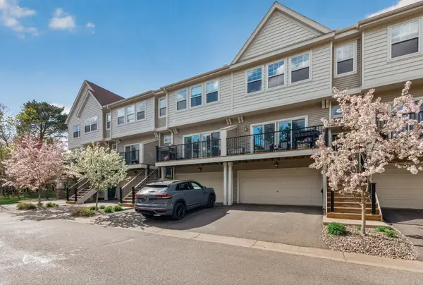 2429 121st Circle Ne #D, Blaine, MN 55449