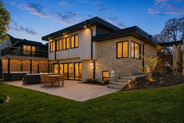 3812 W 57th Street, Edina, MN 55410