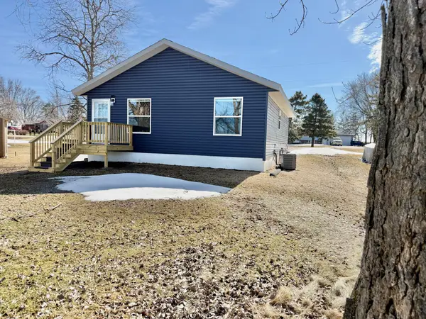 2461 Lake Street E, Osakis, MN 56360