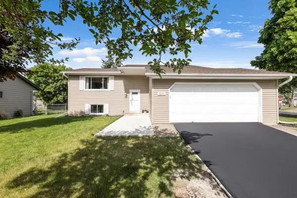 18005 Empire Trail, Farmington, MN 55024