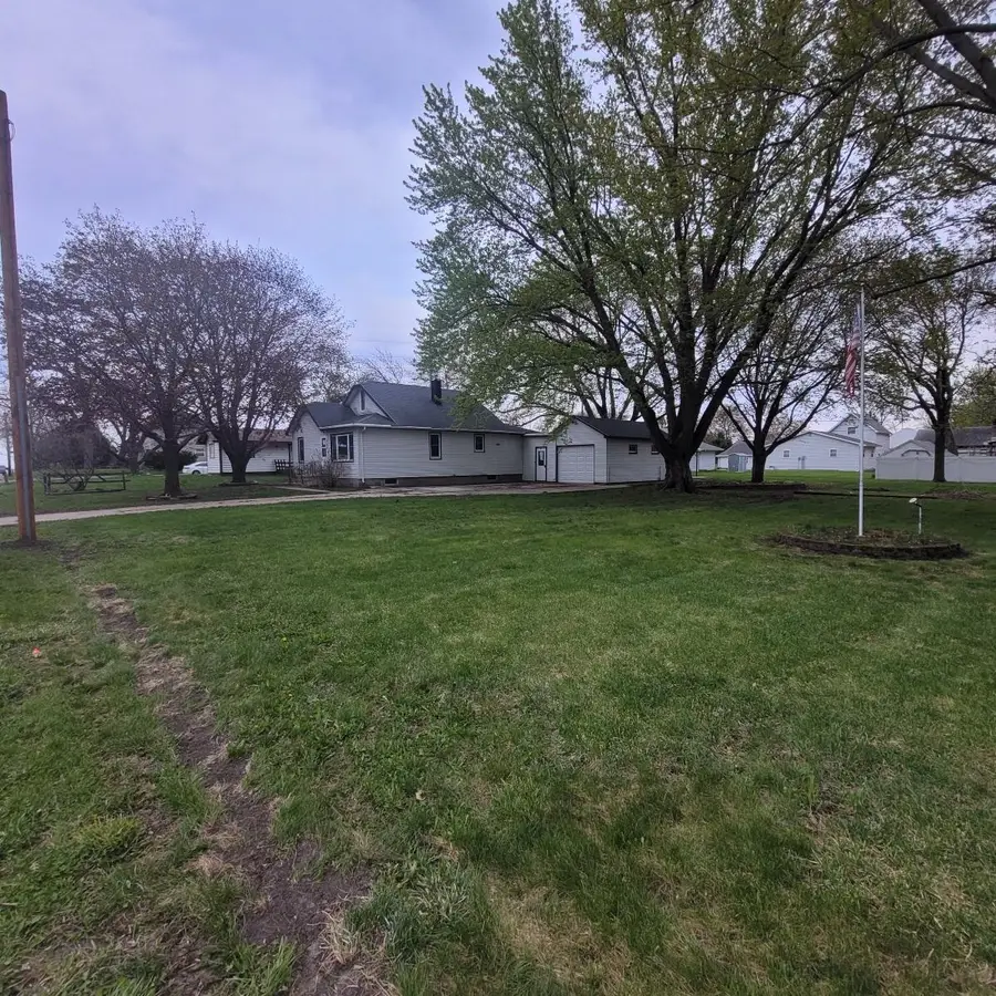 440 E Main Street, Madelia, MN 56062 - #3