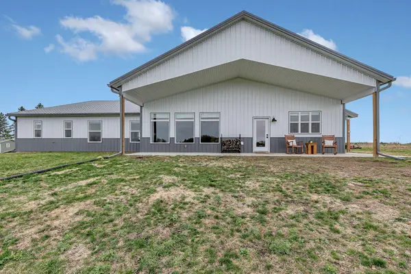 2927 90th Avenue Ne, Sauk Rapids, MN 56379