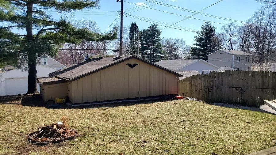 2186 Reaney Avenue E, Saint Paul, MN 55119 - #2