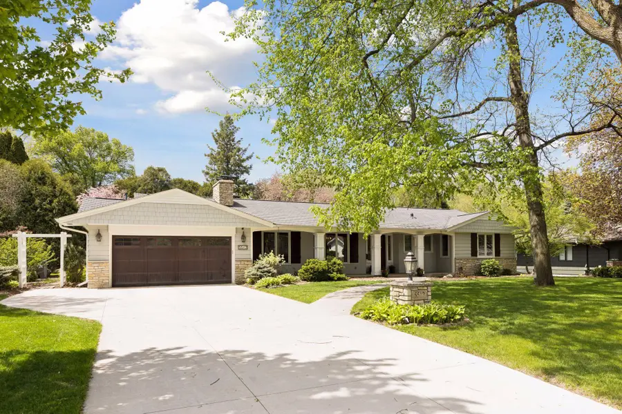 5512 Glengarry Parkway, Edina, MN 55436 - #2