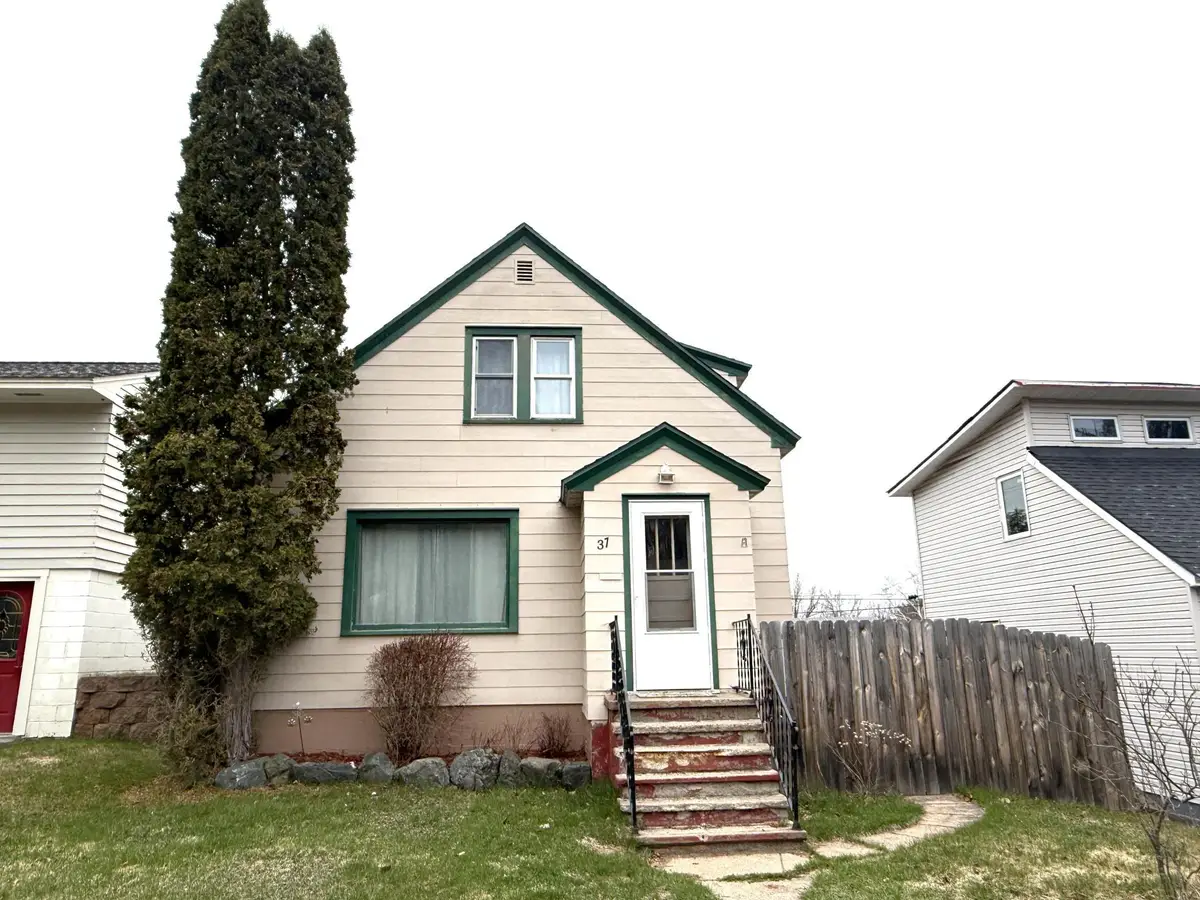 37 E Boundary Street E, Ely, MN 55731 - #1