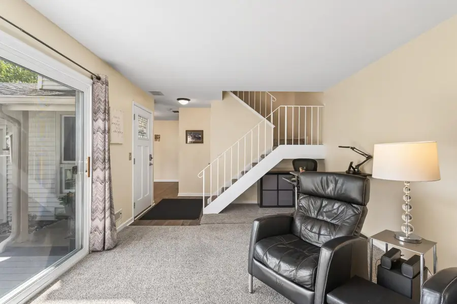 1044 Carmel Court, Shoreview, MN 55126 - #3