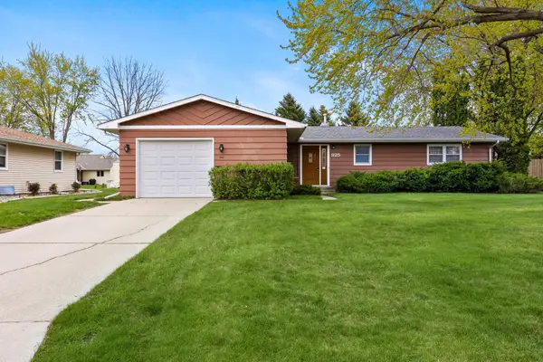 825 Spruce Street Ne, Hutchinson, MN 55350