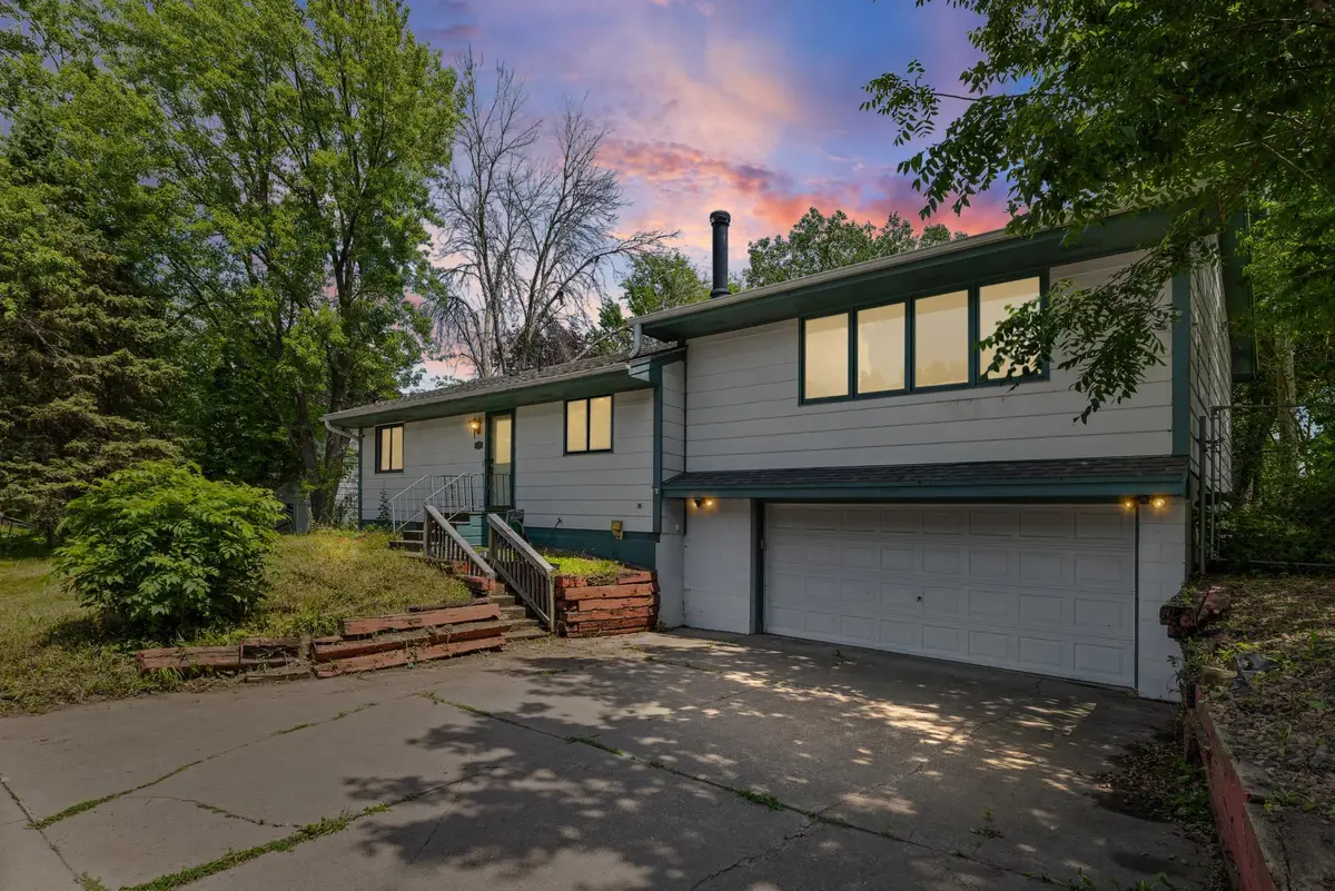 806 Parkway Drive, Saint Paul, MN 55106 - #1