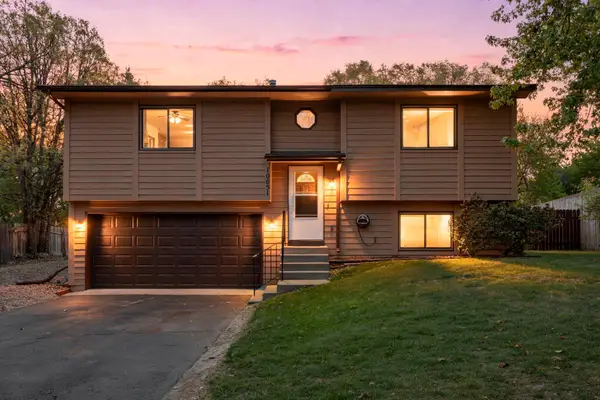 10651 Goldenrod Street Nw, Coon Rapids, MN 55448