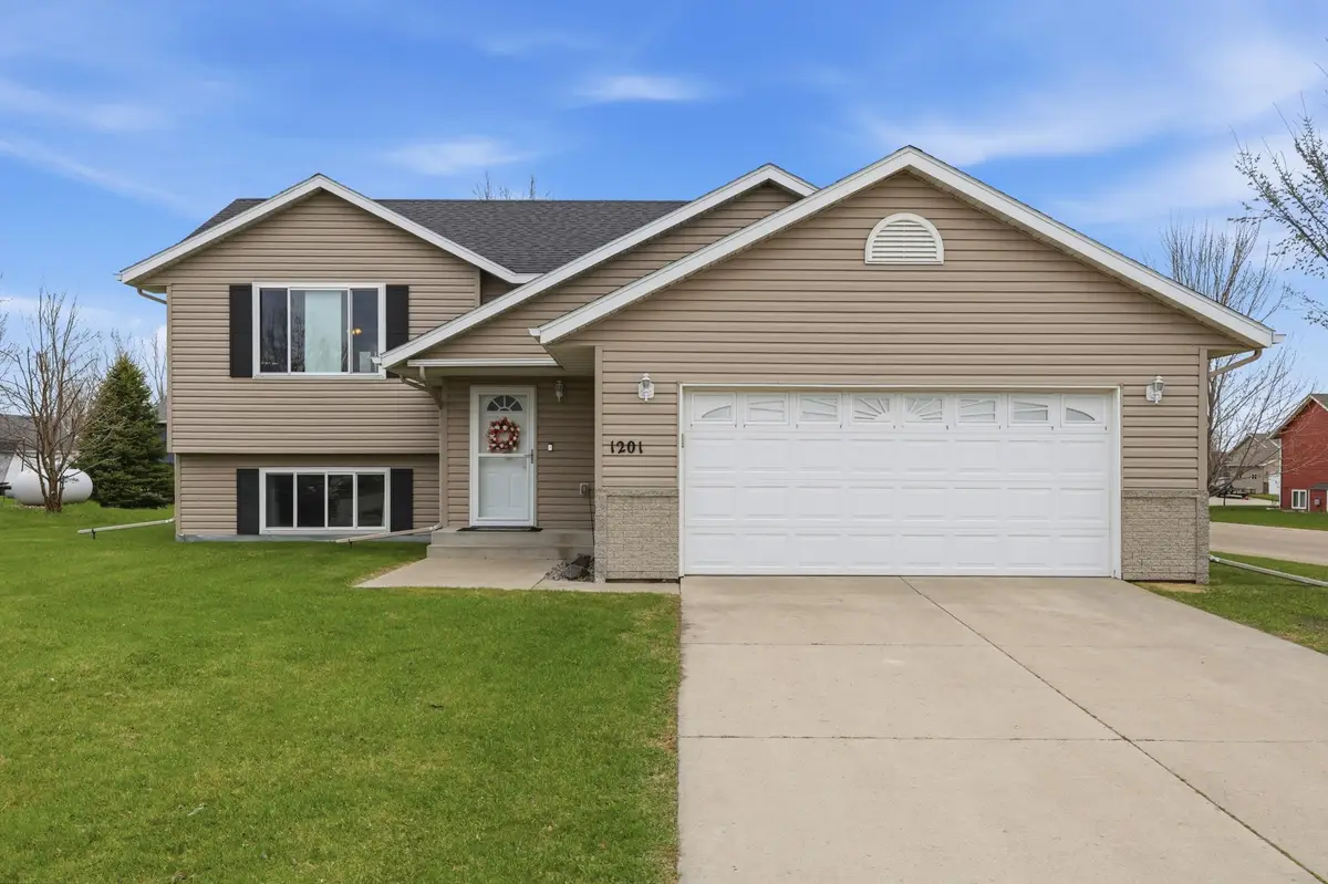 1201 9th Avenue Se, Barnesville, MN 56514 - #1