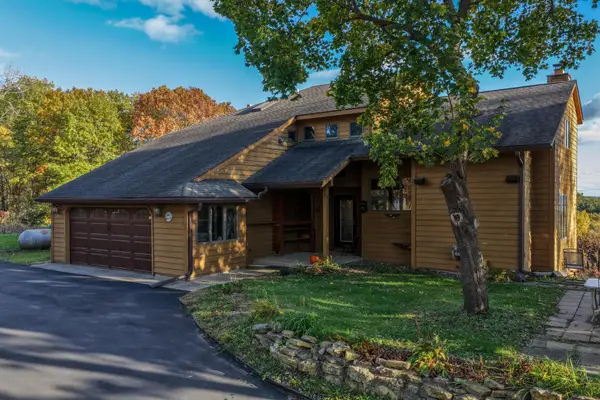 W12041 497th Avenue, Prescott, WI 54021