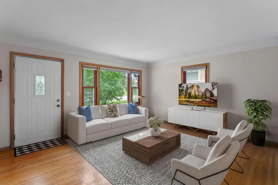4448 Washington Street Ne, Columbia Heights, MN 55421 - #2