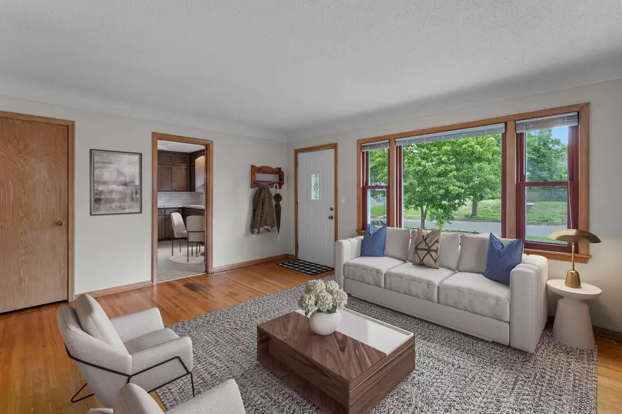 4448 Washington Street Ne, Columbia Heights, MN 55421 - #3