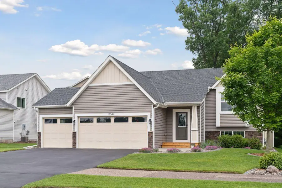 13042 Harpers Street Ne, Blaine, MN 55449 - #2